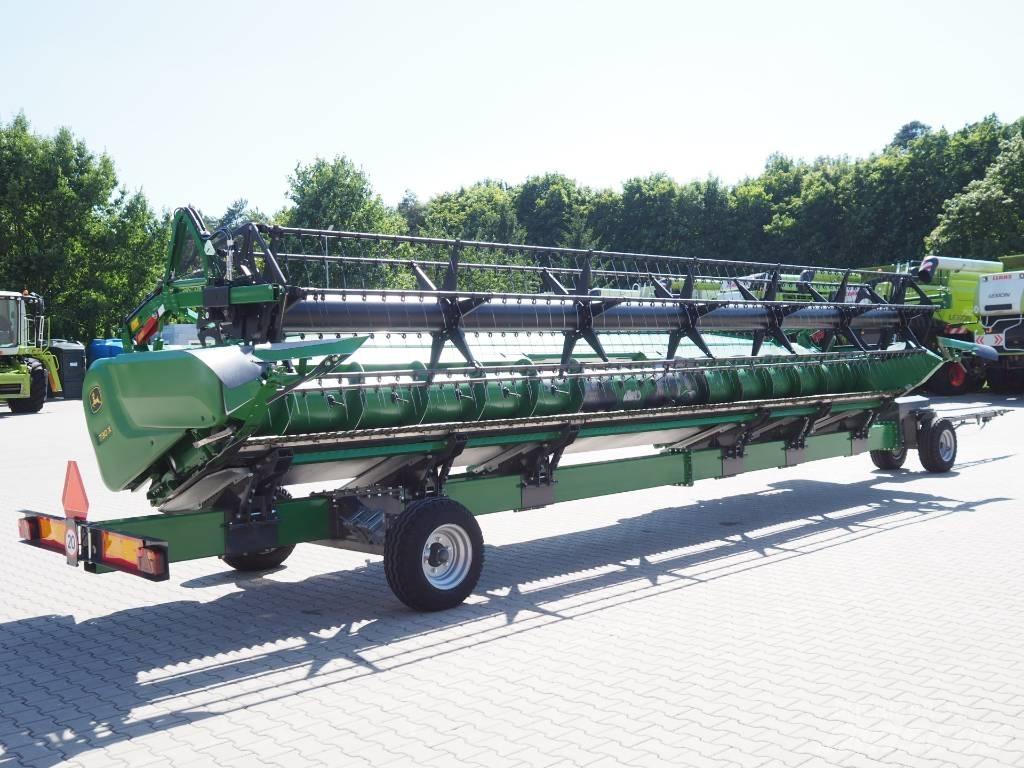 John Deere S780 + 730X Combine Harvesters