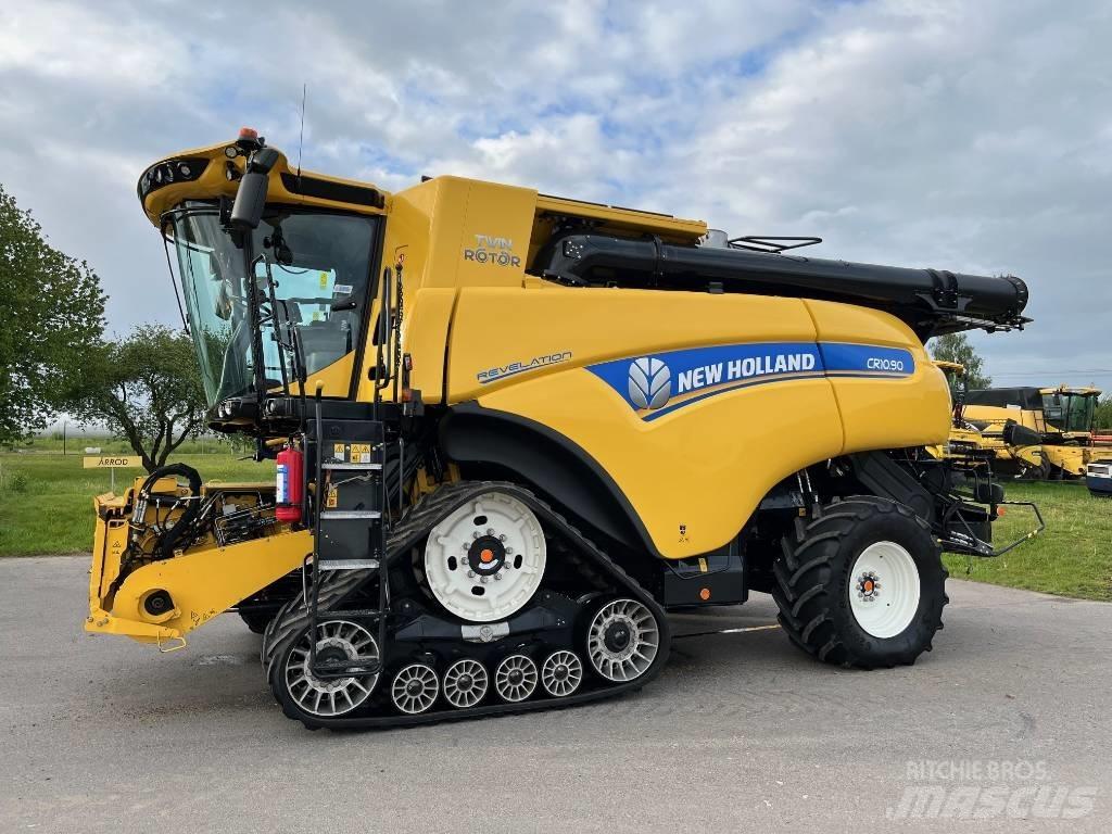 New Holland CR 10.90 Combine Harvesters