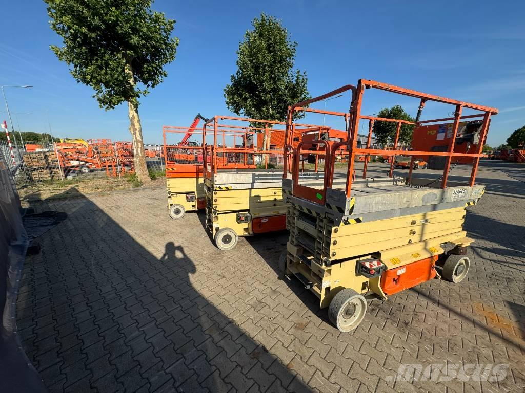 JLG 3246 ES Scissor Lifts