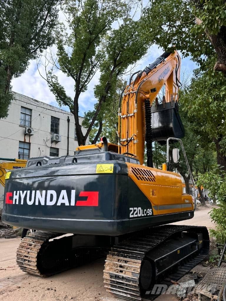 Hyundai 220LC-9S Mini excavators  7t - 12t
