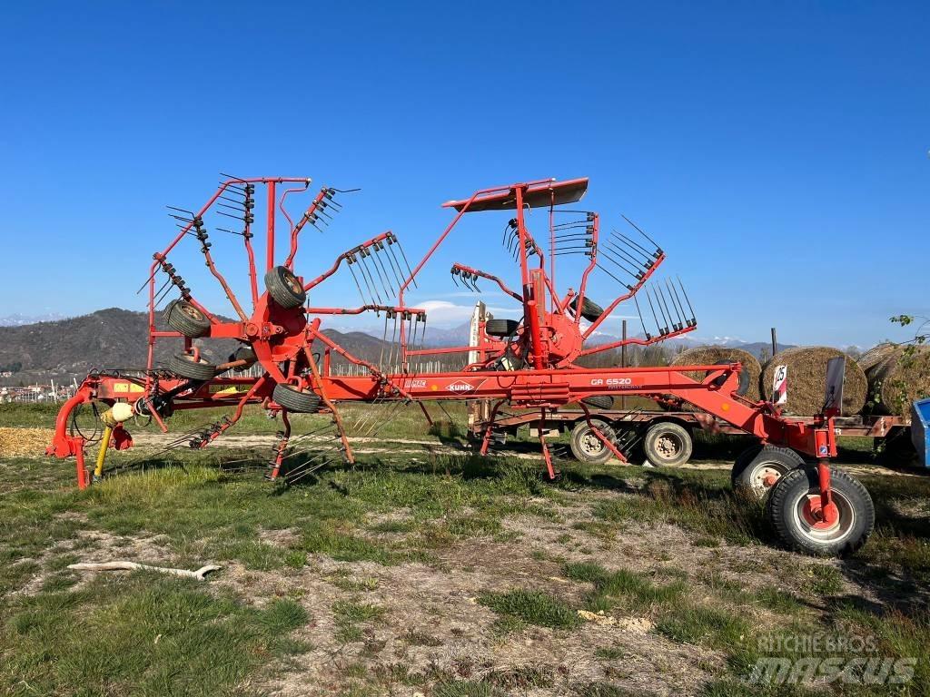 Kuhn 6520 Bale Wrappers