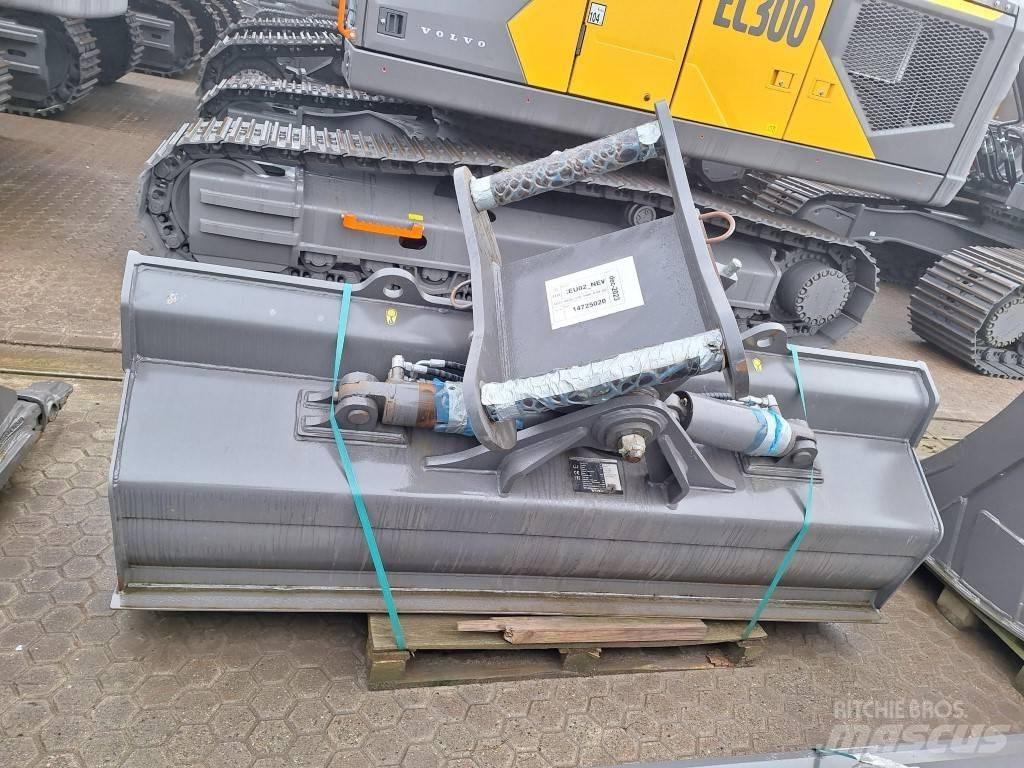 Tiltbucket 2400 mm. Buckets
