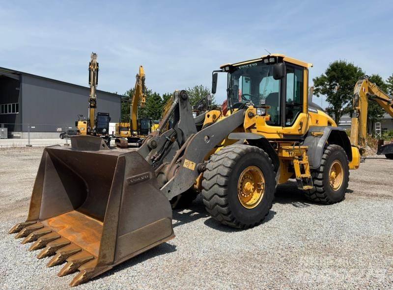 Volvo L90H Wheel Loaders