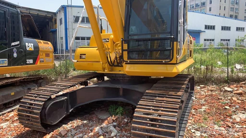 Komatsu PC210 Crawler Excavators
