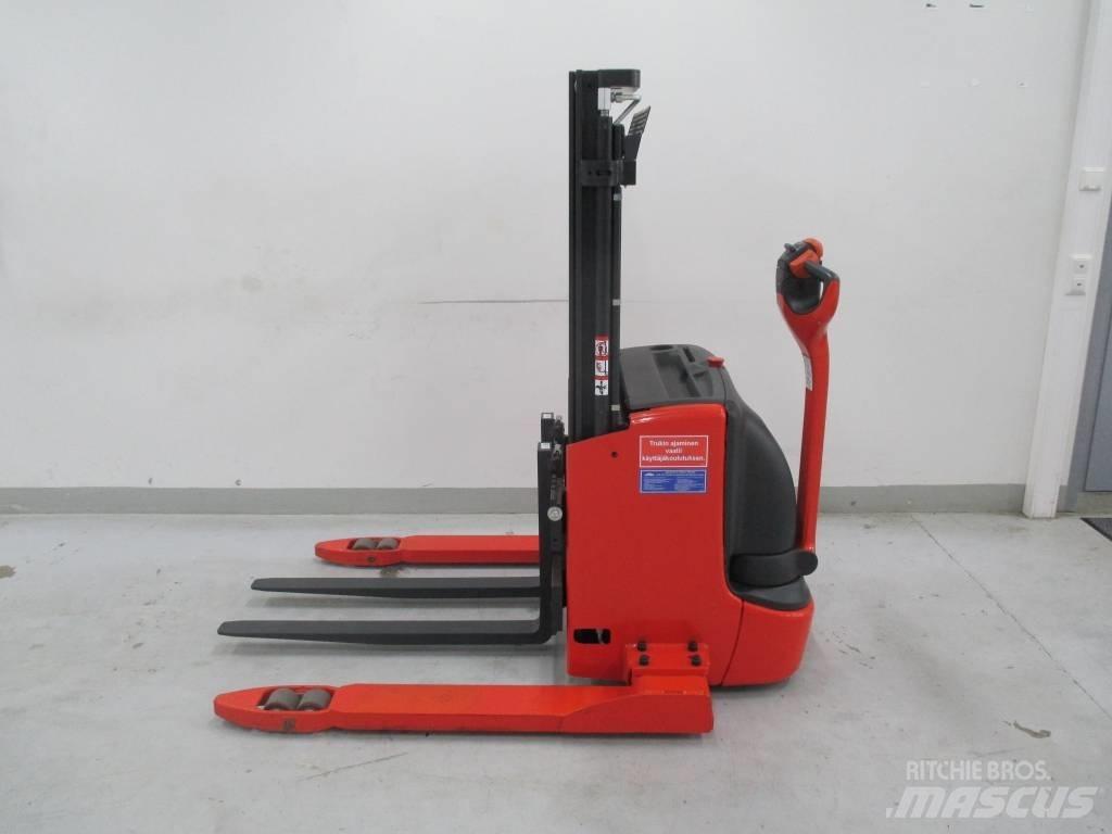 Linde L 12 AS Pedestrian stacker