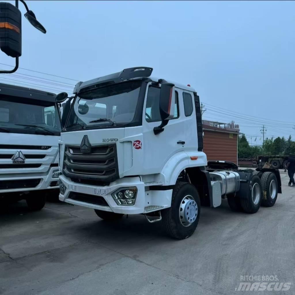 Howo 371 6X4 Conventional Trucks / Tractor Trucks