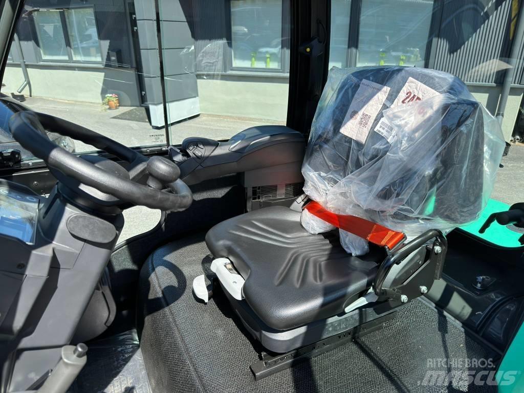 Mitsubishi FD25N3 Diesel Forklifts