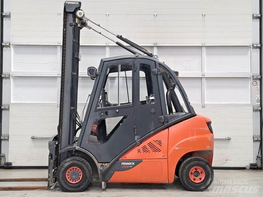Linde H25D-02 Diesel Forklifts