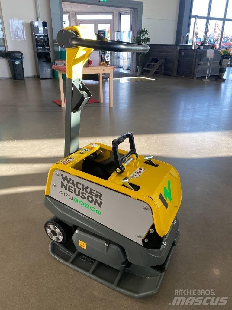 Wacker Neuson 3050 Plate Compactors