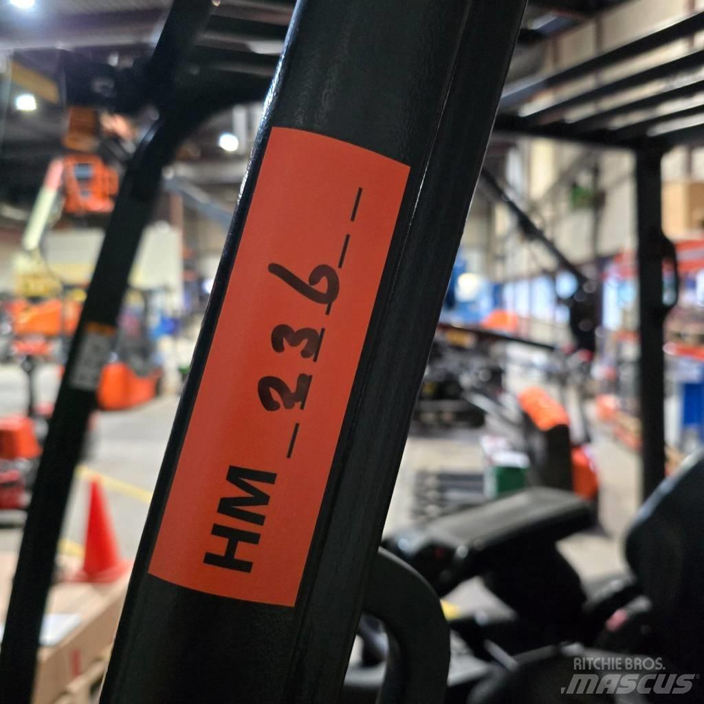Doosan B 35 X-7 Electric Forklifts