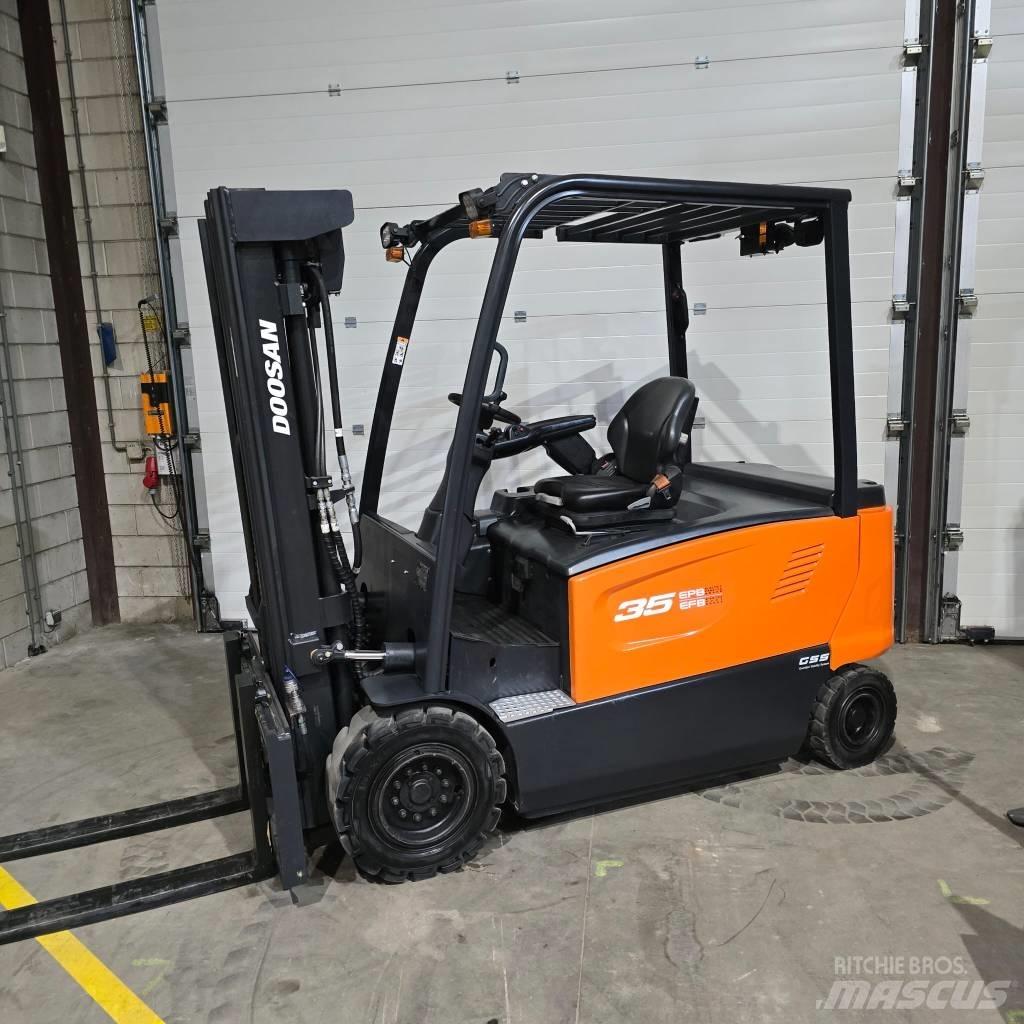 Doosan B 35 X-7 Electric Forklifts