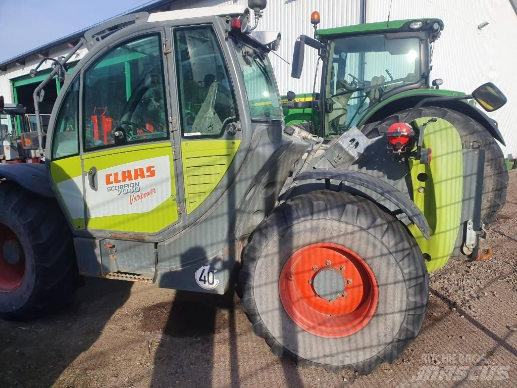 CLAAS Scorpion 7040 Telescopic Handlers