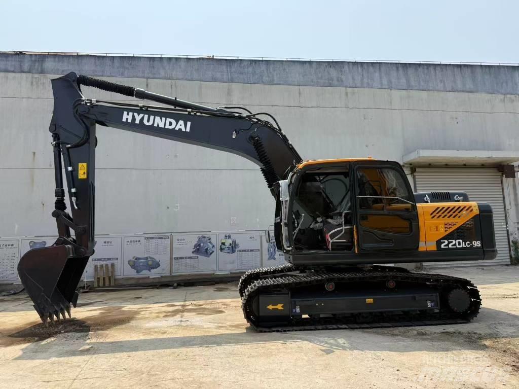 Hyundai R220LC-9S Mini excavators  7t - 12t