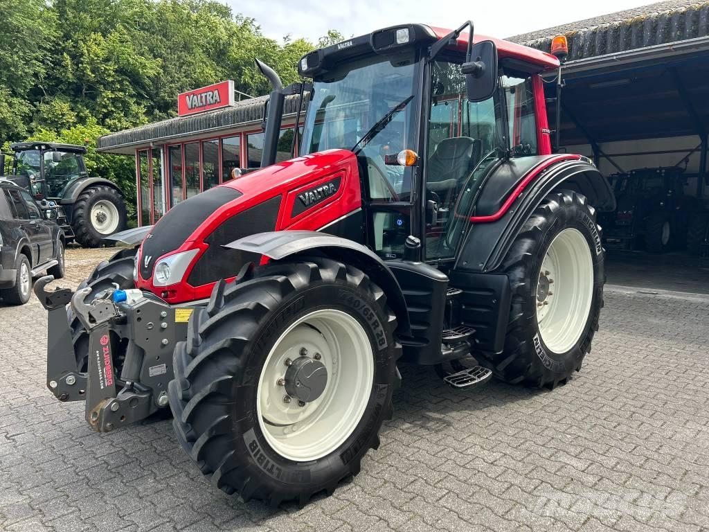 Valtra N 93 Tractors