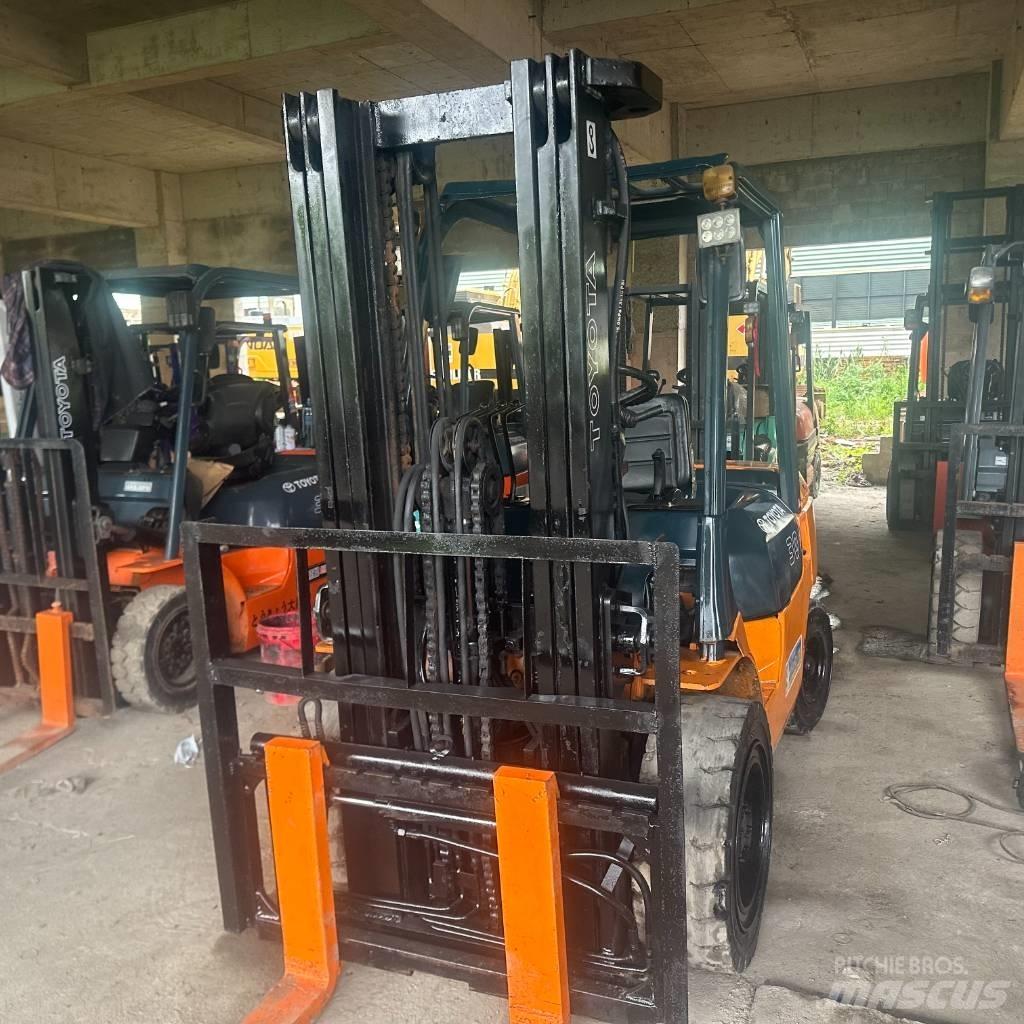 Toyota FD 30 Diesel Forklifts