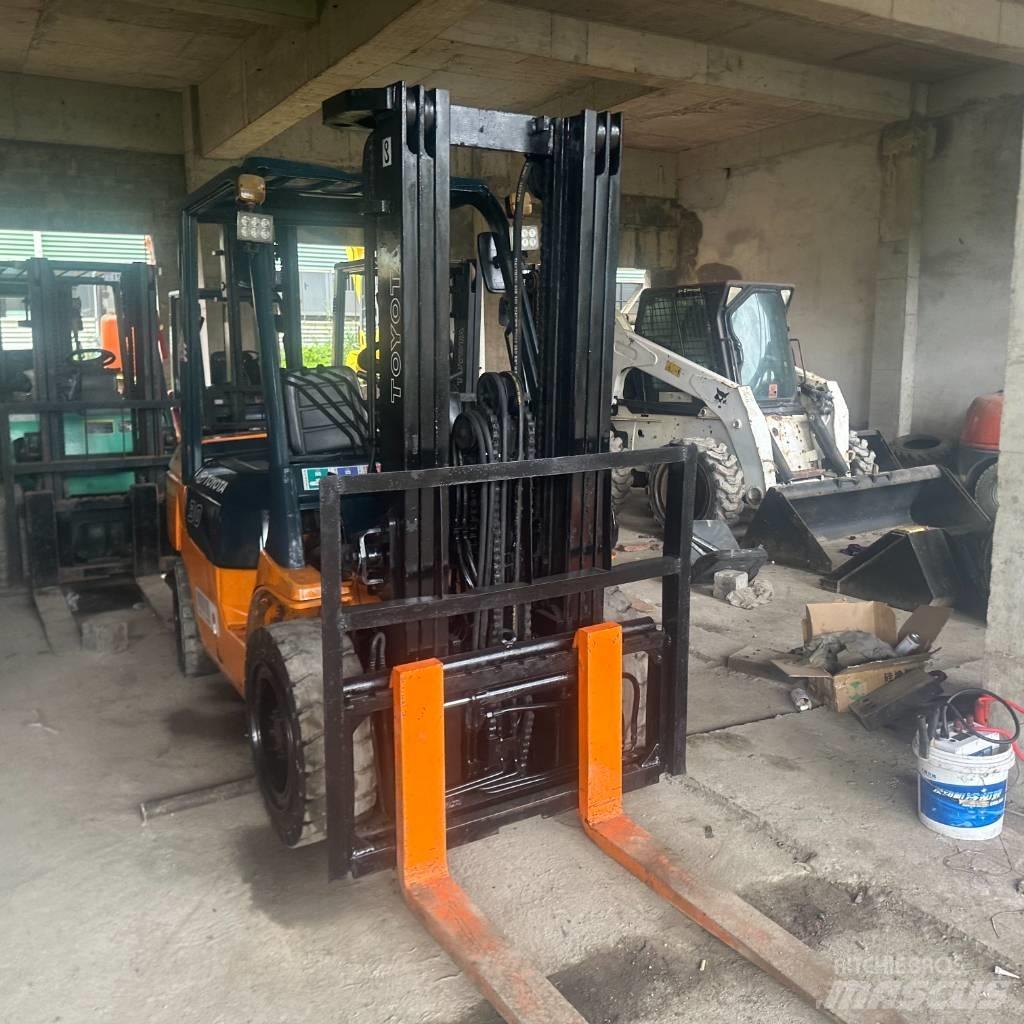 Toyota FD 30 Diesel Forklifts