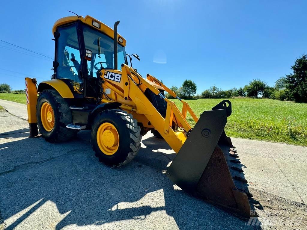 JCB 3CX Backhoe Loaders