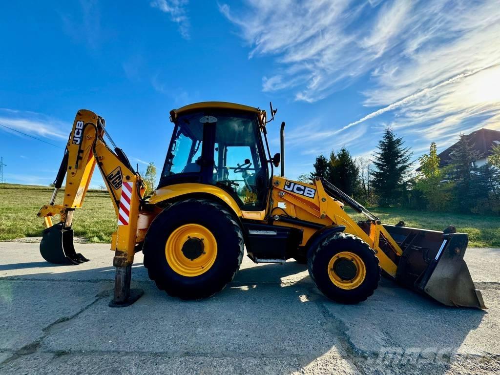 JCB 3CX Backhoe Loaders