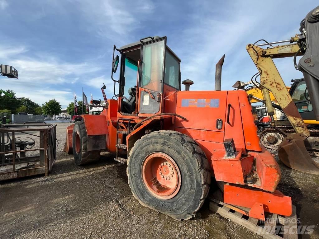 Fiat-Hitachi W 130 Wheel Loaders