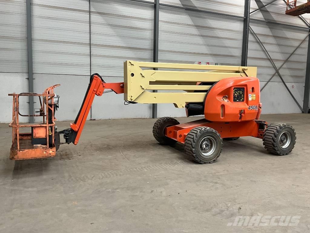 JLG 450 AJ Articulated boom lifts