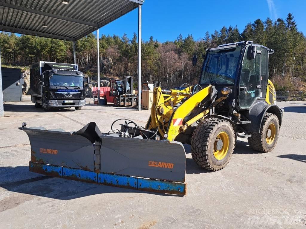 Komatsu WA 80 M Wheel Loaders