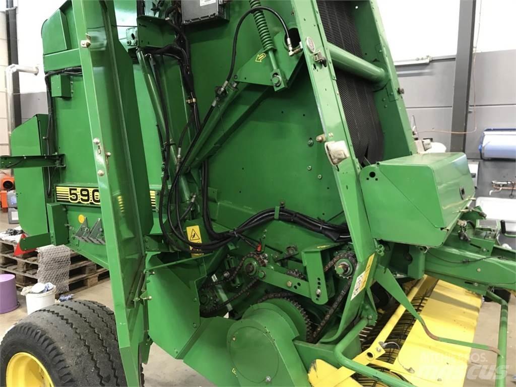 John Deere 590 Square Balers