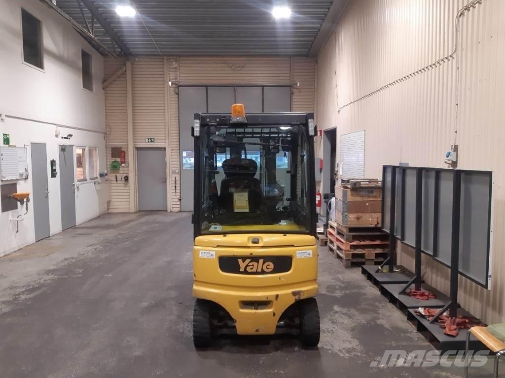 Yale ERP25VL Electric Forklifts