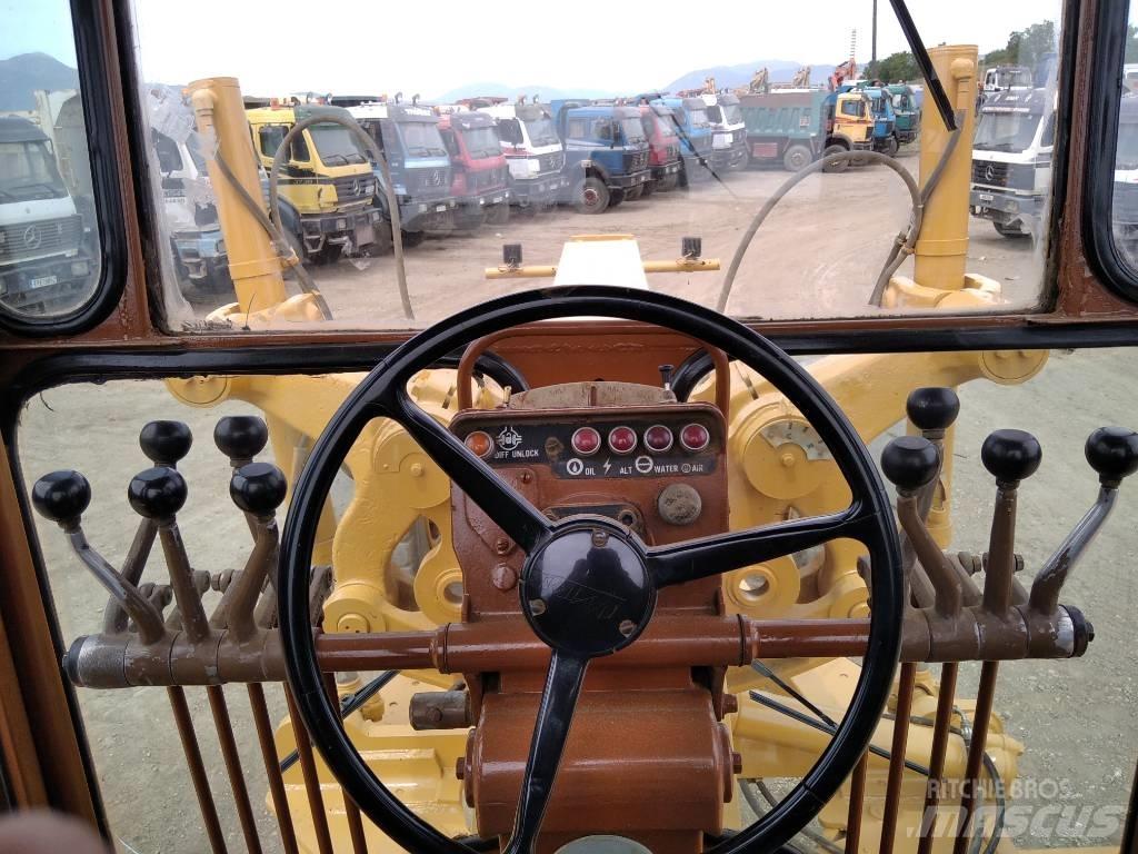 CAT 16 G Motor Graders