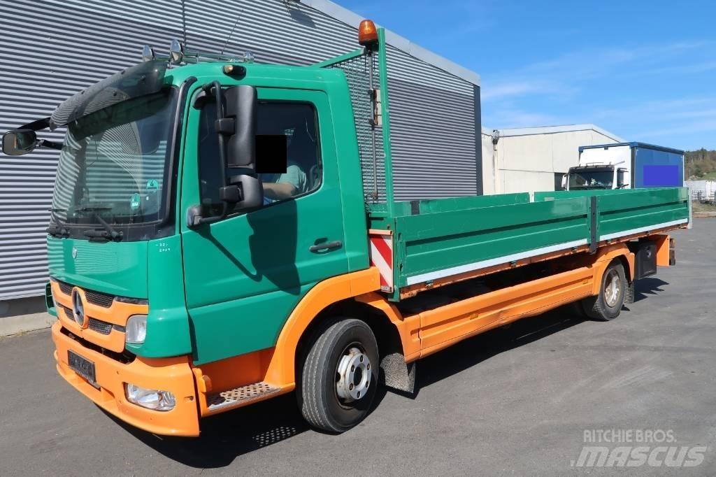 Mercedes-Benz 822 L Pickup Trucks