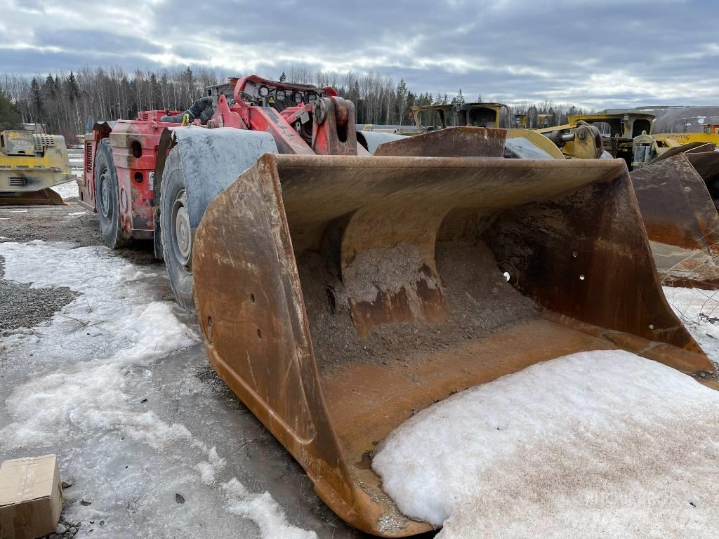 Sandvik LH 410 Mining Loaders