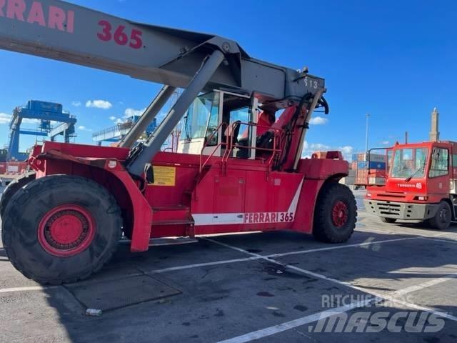 CVS Ferrari F365.5 Reach Stackers