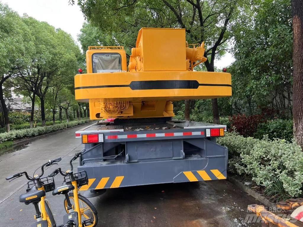 XCMG QY25K5 Mobile and all terrain cranes