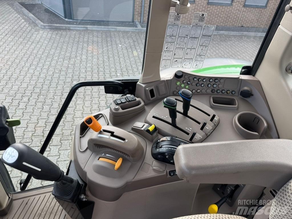 John Deere 6120 M Tractors