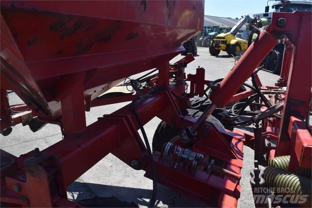 Horsch CO 6.25 Farm Drills