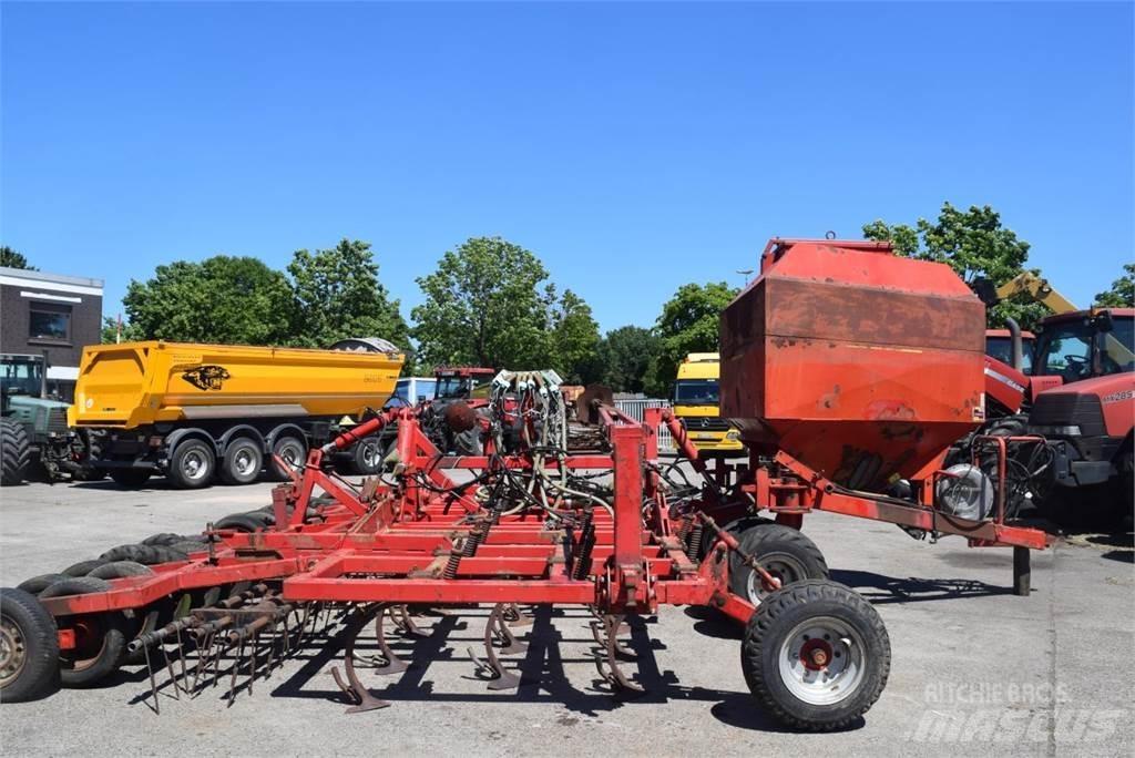 Horsch CO 6.25 Farm Drills