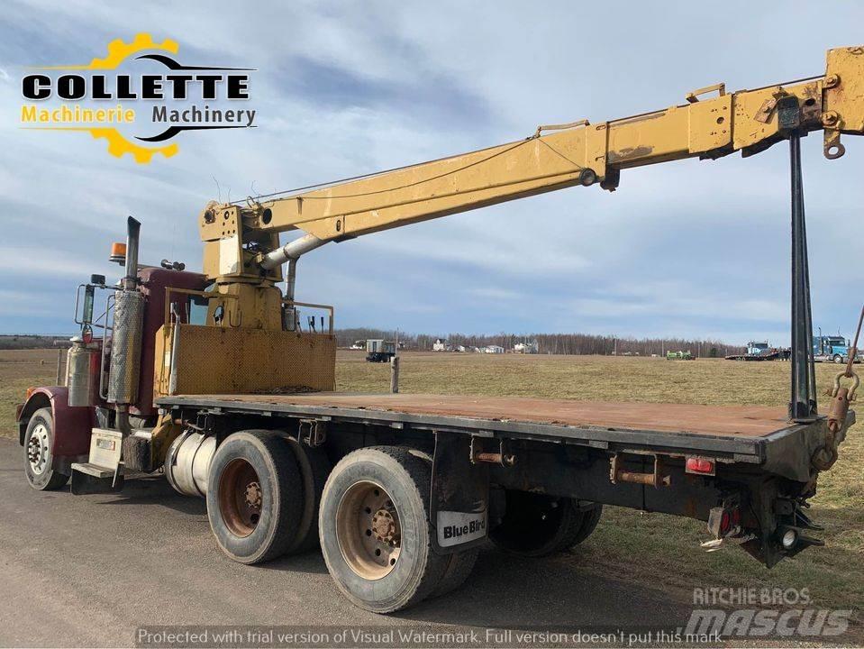Peterbilt 379 Vertical mast lifts