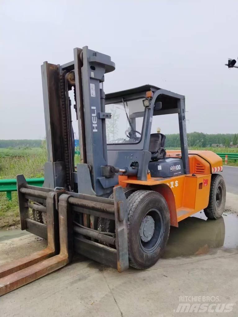 Heli 100 Telescopic Handlers