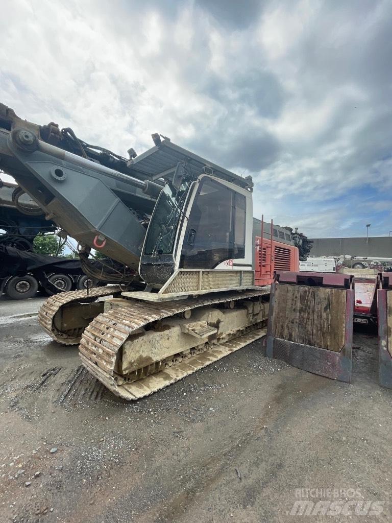 Liebherr LRB 155 Piling rigs