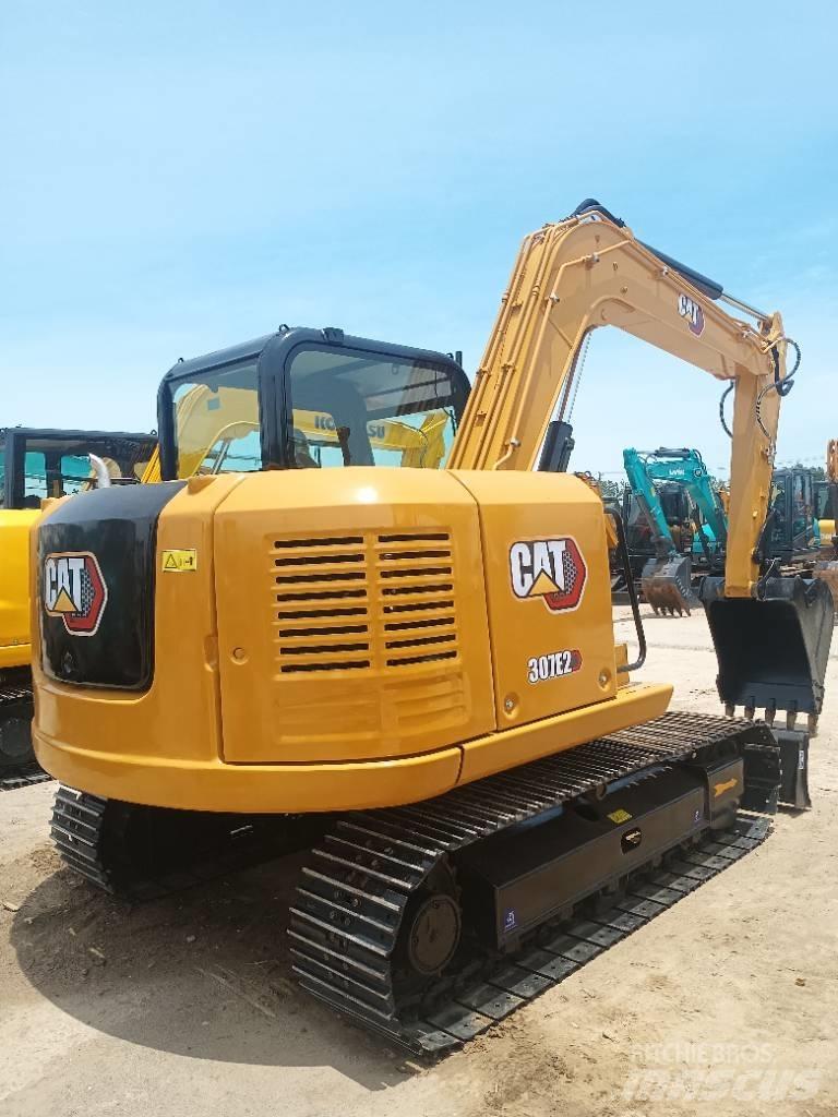 CAT 307E2 Mini excavators  7t - 12t