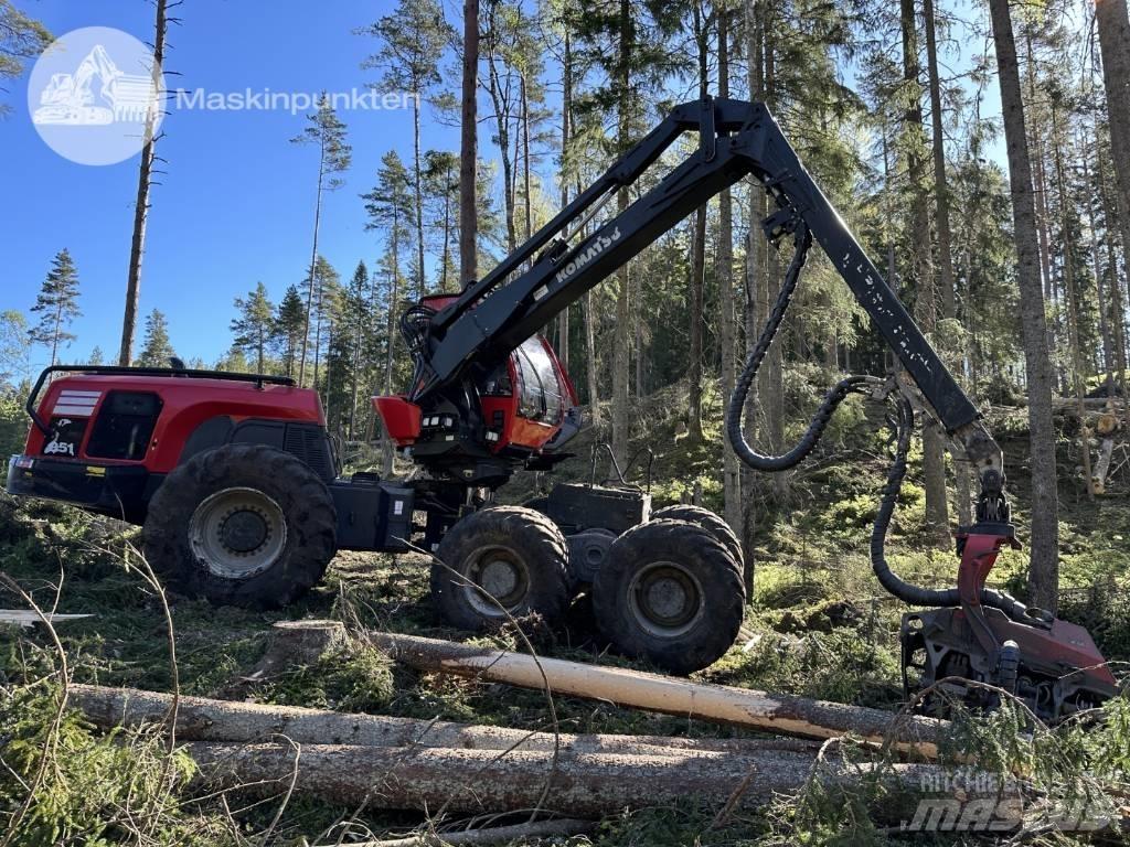 Komatsu 951 Harvesters