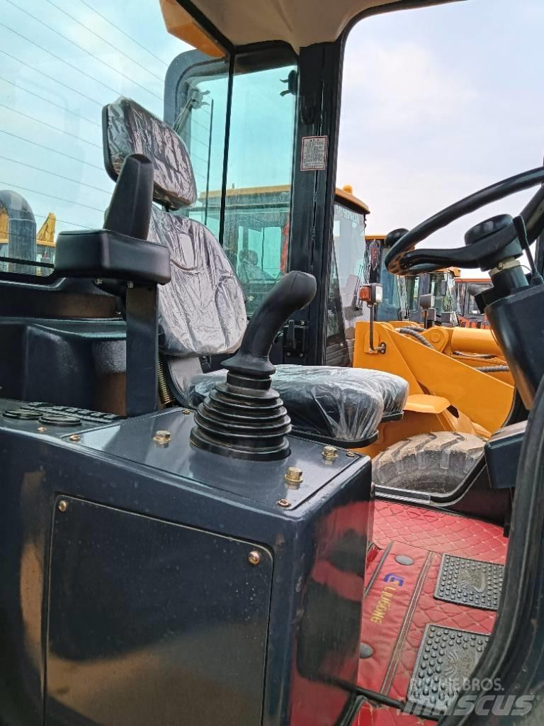 LiuGong 835 Wheel Loaders
