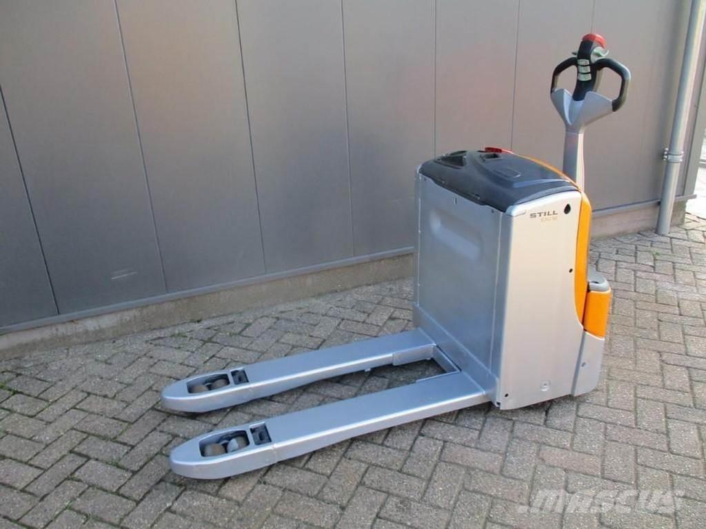 Still EXU 16 Low lifter