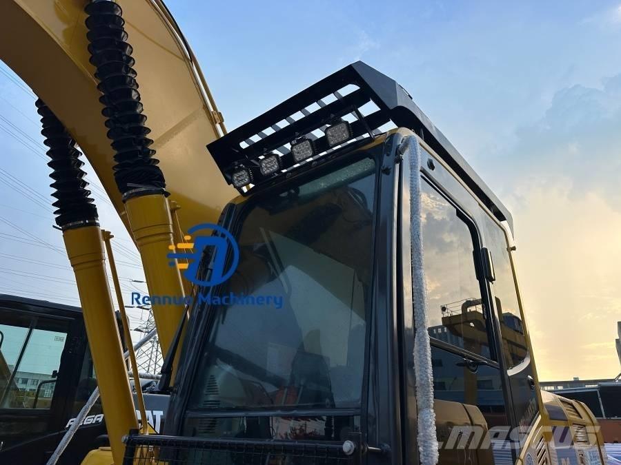 Komatsu PC 220-8 Crawler Excavators