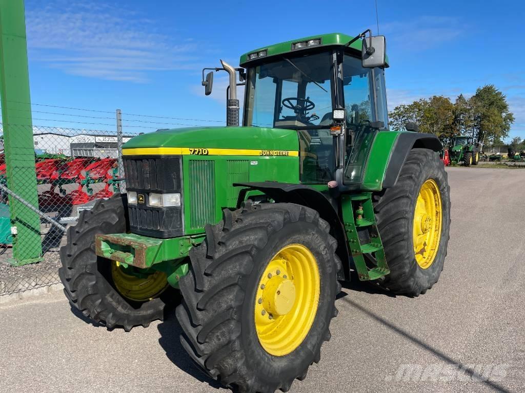 John Deere 7710 Tractors