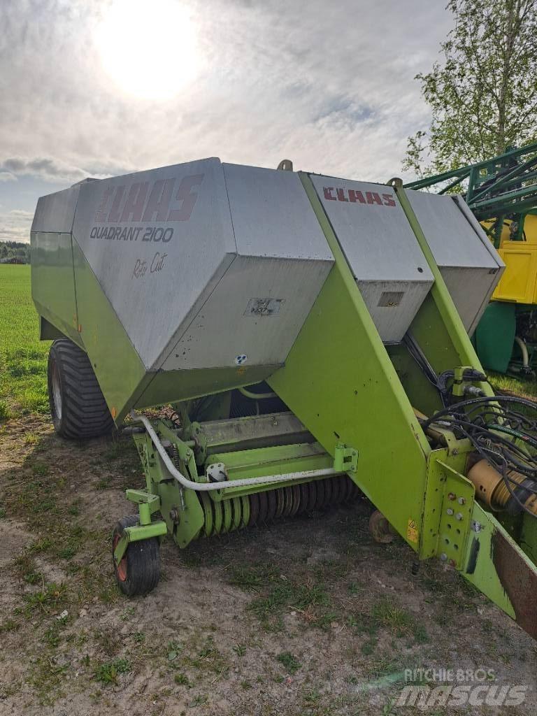 CLAAS 2100RC Square Balers