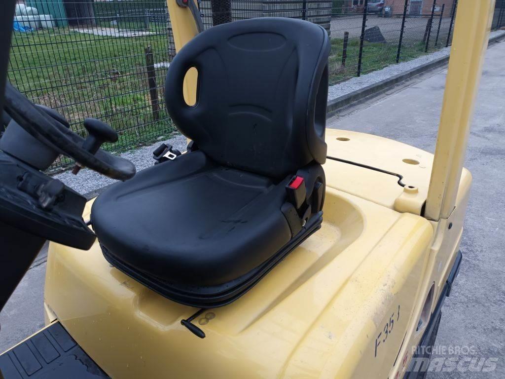 Hyster H2.5FT Diesel Forklifts