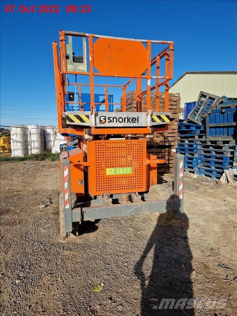 Snorkel S 3370 RT Scissor Lifts