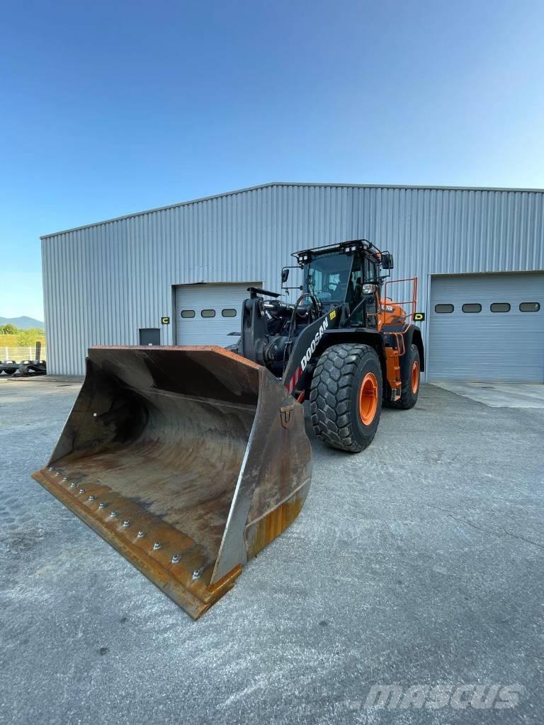 Doosan DL 320-7 Wheel Loaders