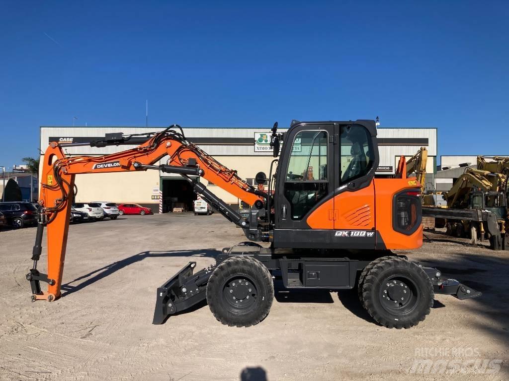 Develon DX 100 W-7 Wheeled Excavators