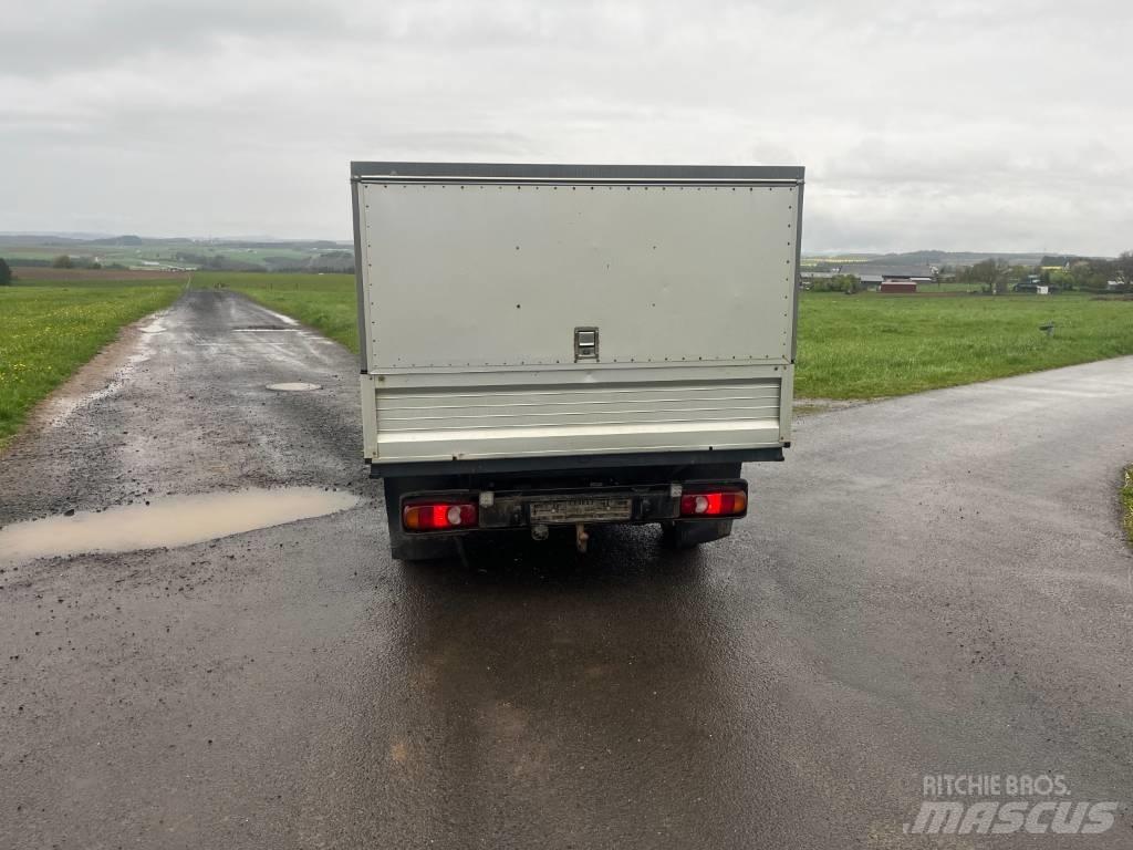 Volkswagen T5 Box trucks
